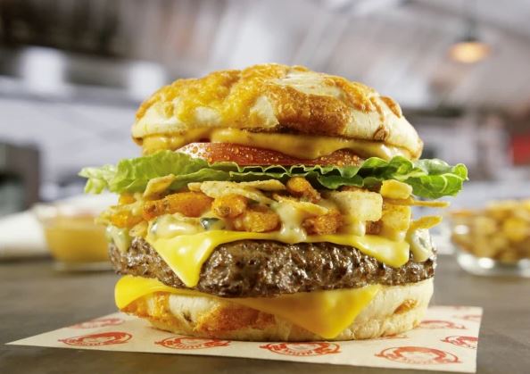 Review: Loaded Nacho Cheese Burger from Wendy’s