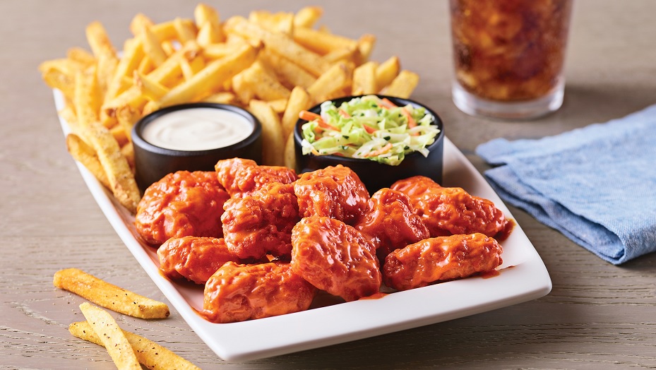 Spicy Food News: Applebee’s Brings Back Endless Wings, NY Restaurant Promises Spiciest Chicken Sandwich, and More